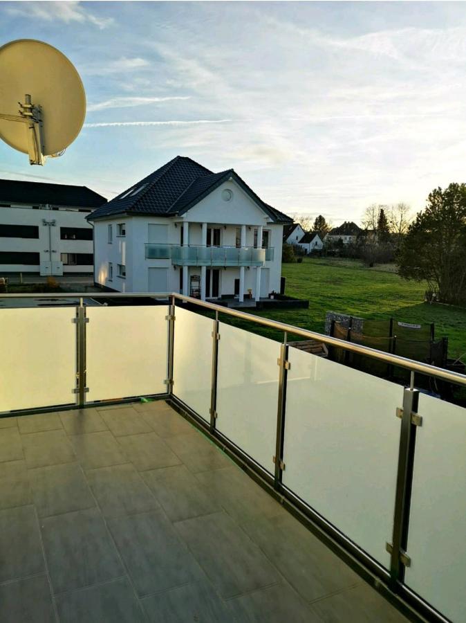 Апартаменти Modern Wohnen I Parkplatz I Wlan I Netflix I Balkon I 6 Schlafplaetze Бад-Ейнгаузен Екстер'єр фото