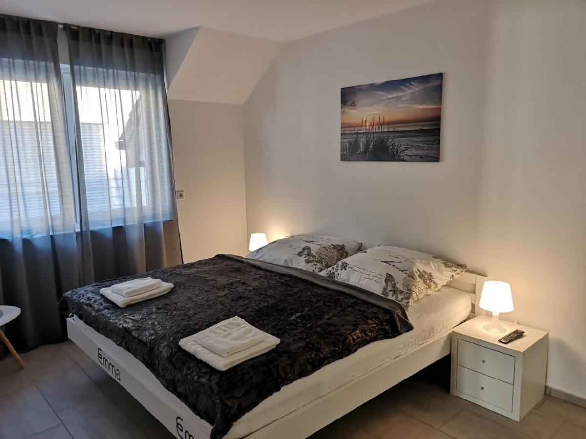 Апартаменти Modern Wohnen I Parkplatz I Wlan I Netflix I Balkon I 6 Schlafplaetze Бад-Ейнгаузен Екстер'єр фото