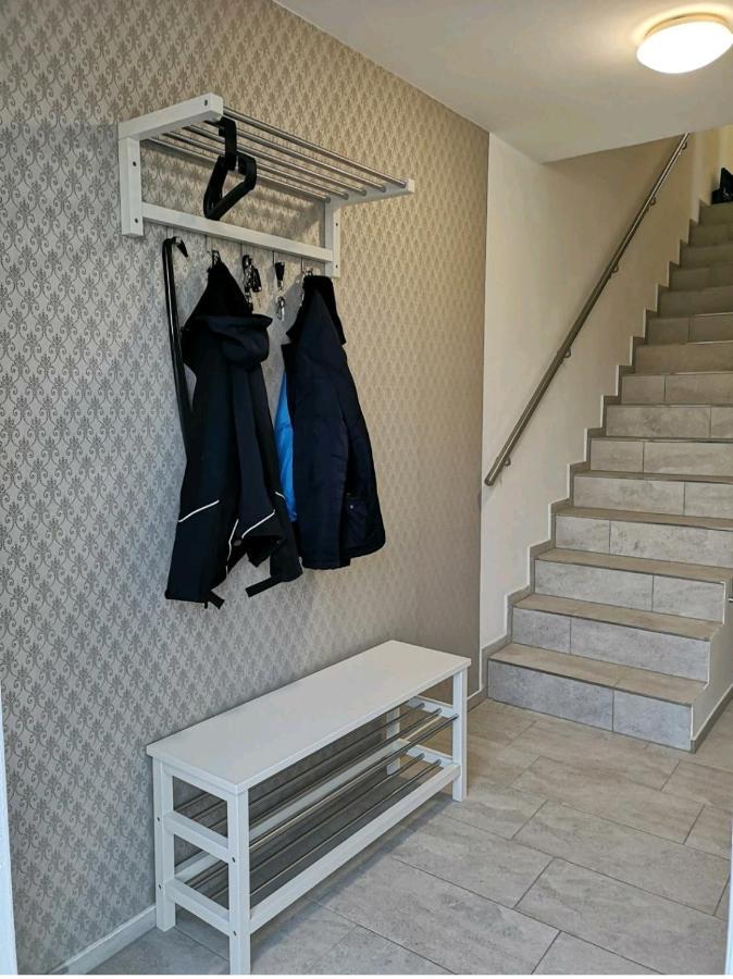 Апартаменти Modern Wohnen I Parkplatz I Wlan I Netflix I Balkon I 6 Schlafplaetze Бад-Ейнгаузен Екстер'єр фото