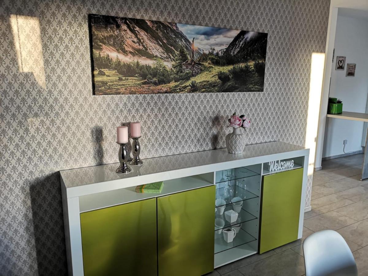 Апартаменти Modern Wohnen I Parkplatz I Wlan I Netflix I Balkon I 6 Schlafplaetze Бад-Ейнгаузен Екстер'єр фото